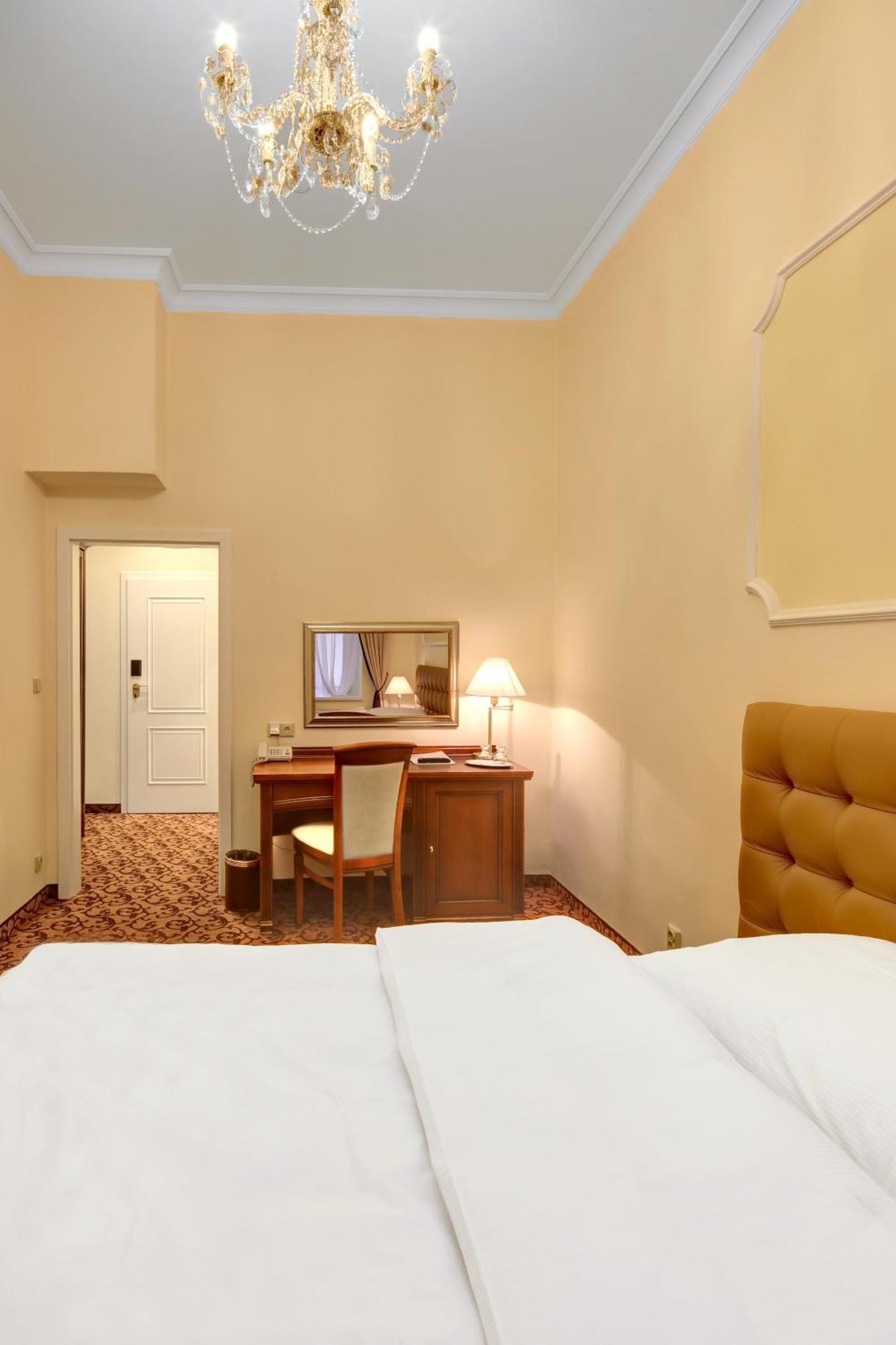 Windsor Spa Hotel Karlovy Vary Exterior photo